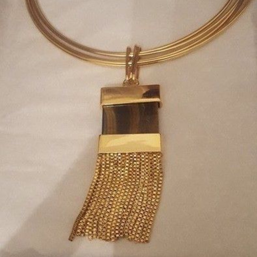 VINCE CAMUTO  Necklace $128 NWT